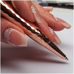 Formation - Pose naturelle et Nail art traits fins Formation - Pose naturelle et Nail art traits fins